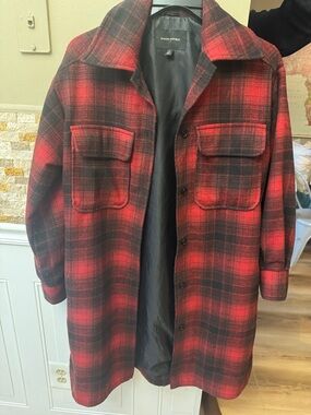 Banana Republic Red and Black Plaid Lightweight Shacket